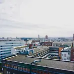 Neu Modernes Apartment In Top Lage, Free Parking Max 1,65M Hoehe Und 1,8M Breite